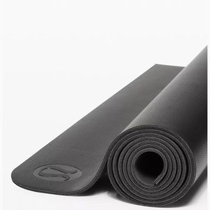 Lululemon Yoga May Black 5mm